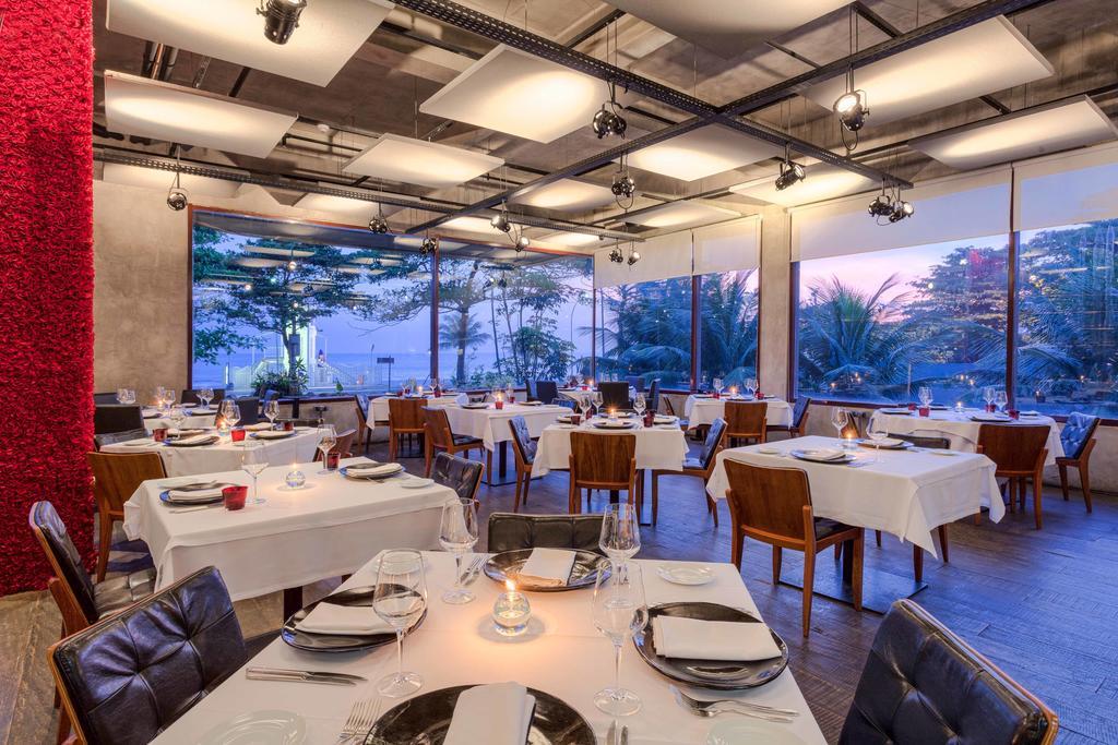 Hotel Pullman Rio De Janeiro Sao Conrado Exterior foto The interior of the restaurant