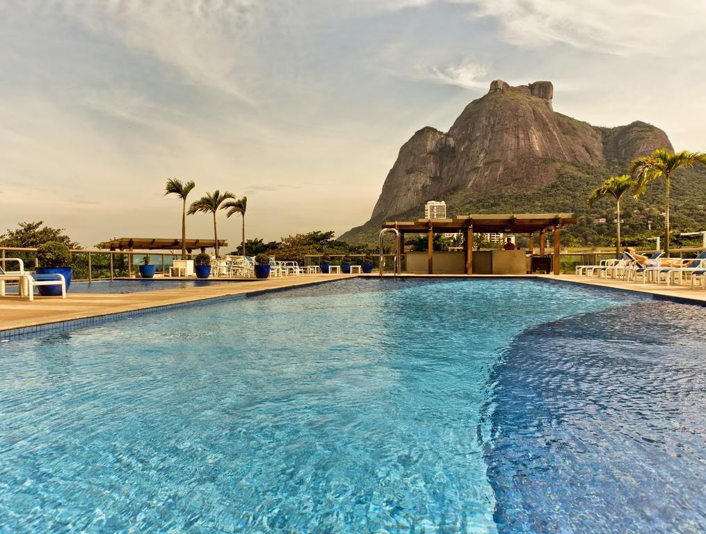 Hotel Pullman Rio De Janeiro Sao Conrado Exterior foto The pool at the Olympic Village