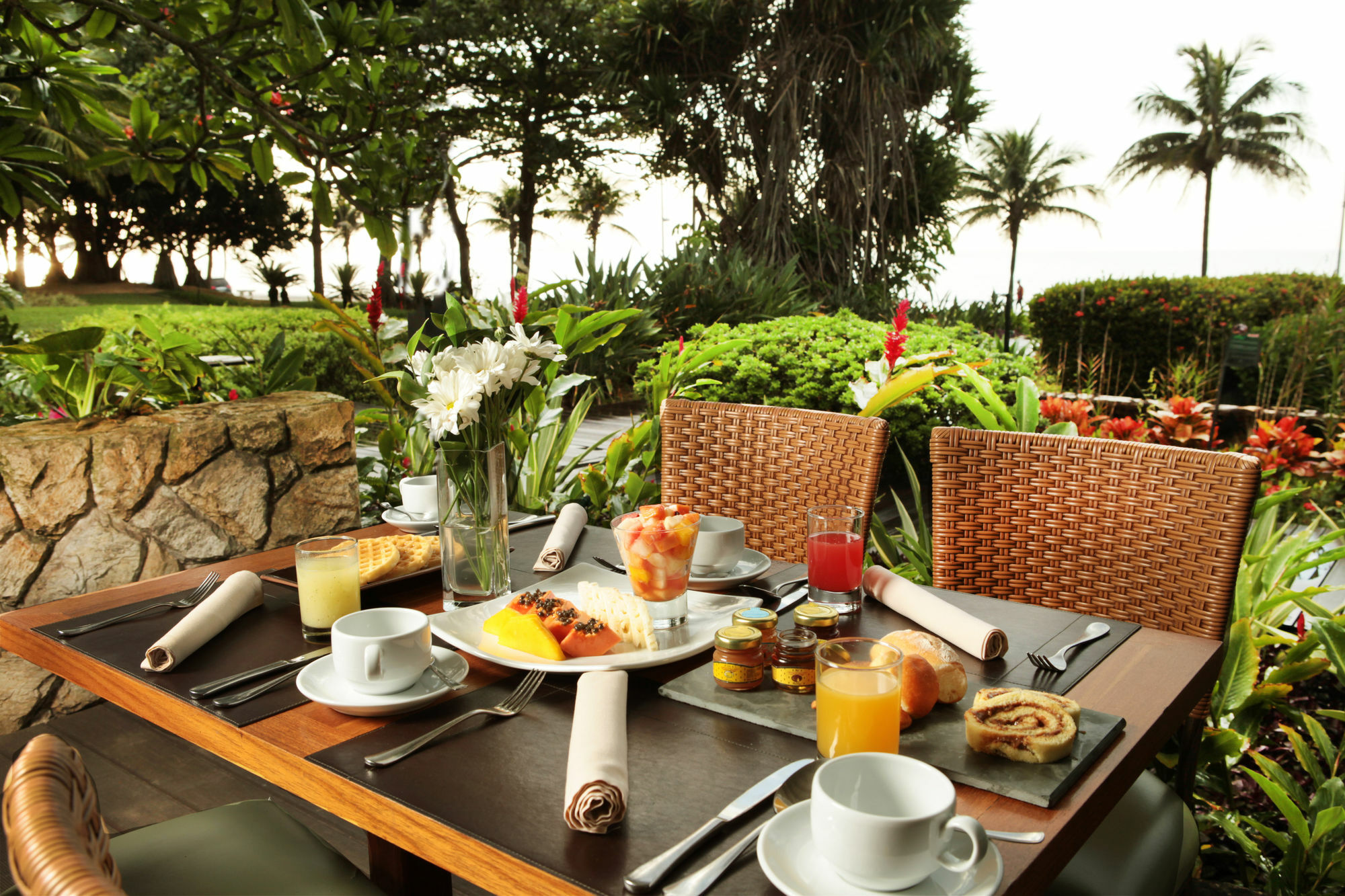 Hotel Pullman Rio De Janeiro Sao Conrado Exterior foto Breakfast at the hotel