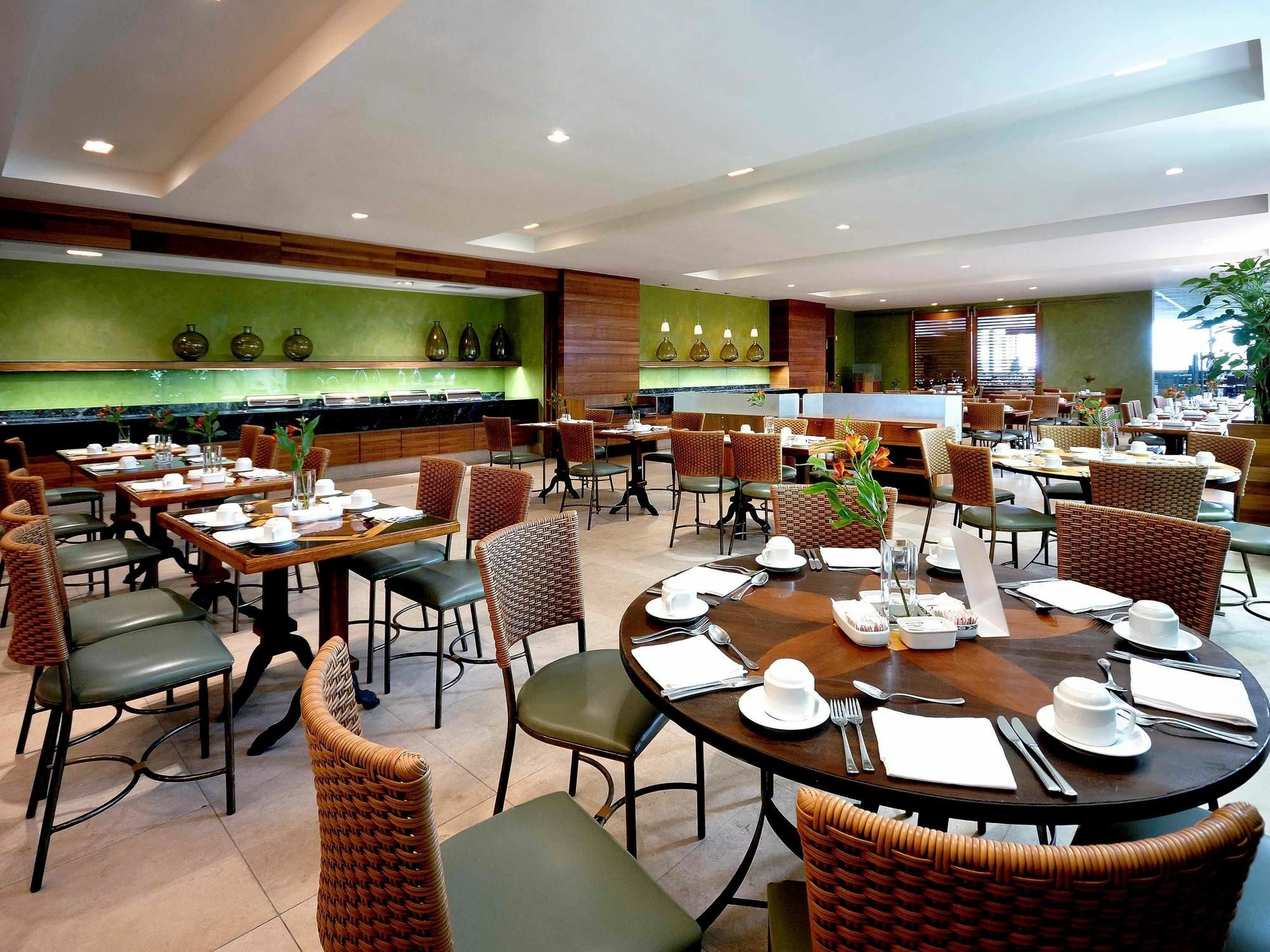 Hotel Pullman Rio De Janeiro Sao Conrado Exterior foto The Garden Grove
